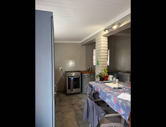 3 BEDROOM HOUSE FOR SALE IN SUNNYSIDE